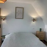 Des 2 Caps 4*